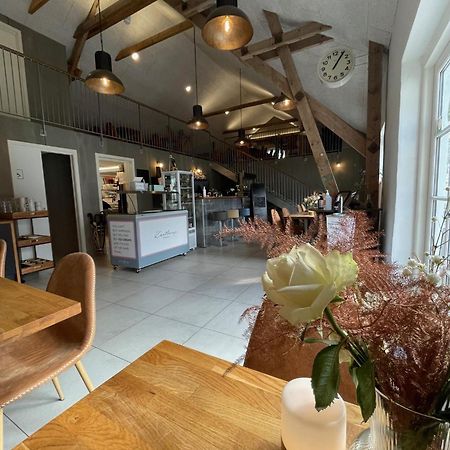 B & B Godstrup - Cafe Og Restaurant Den Gamle Stald Herning Exterior foto