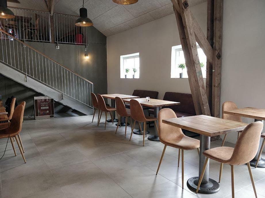 B & B Godstrup - Cafe Og Restaurant Den Gamle Stald Herning Exterior foto